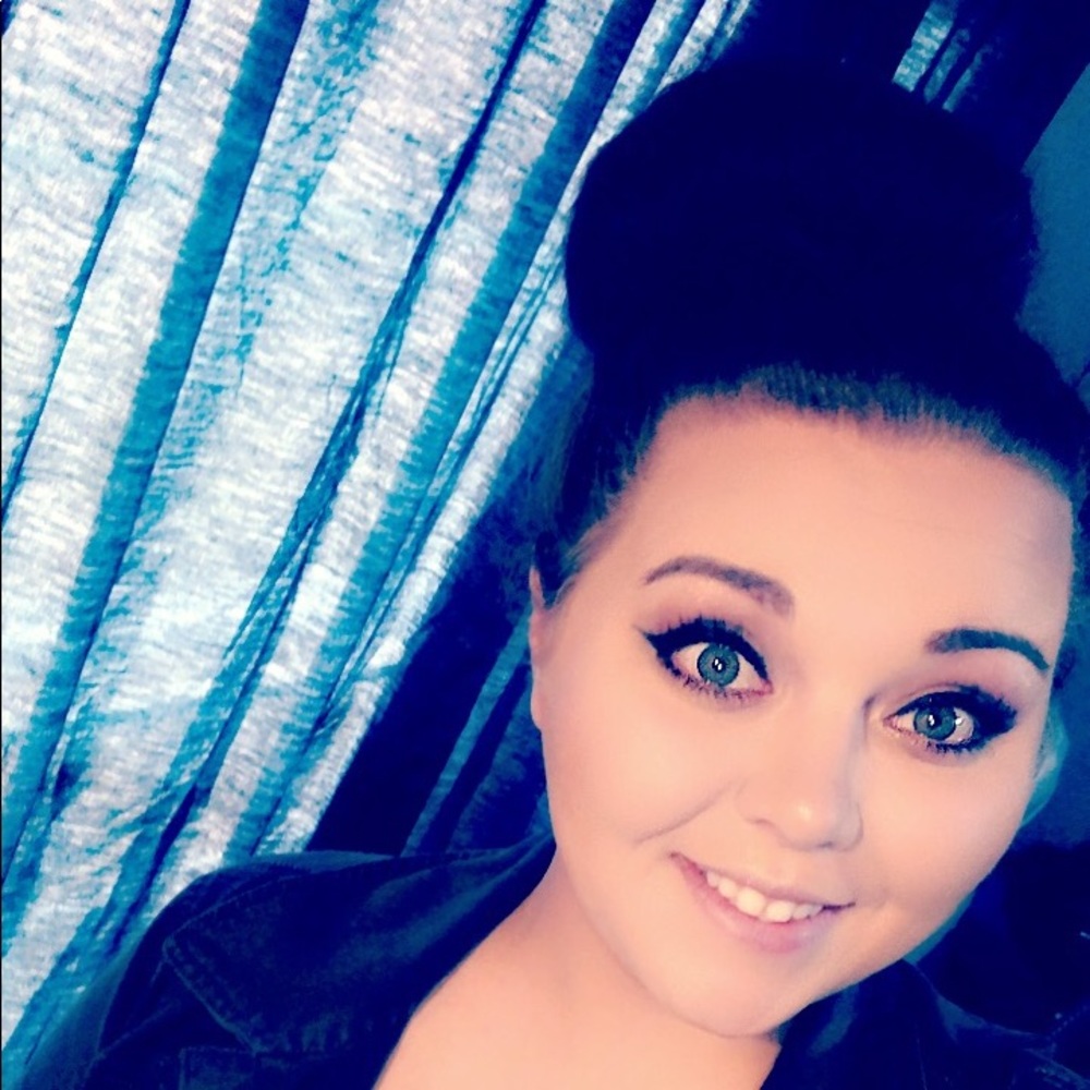 Meet your Posher, Chasity